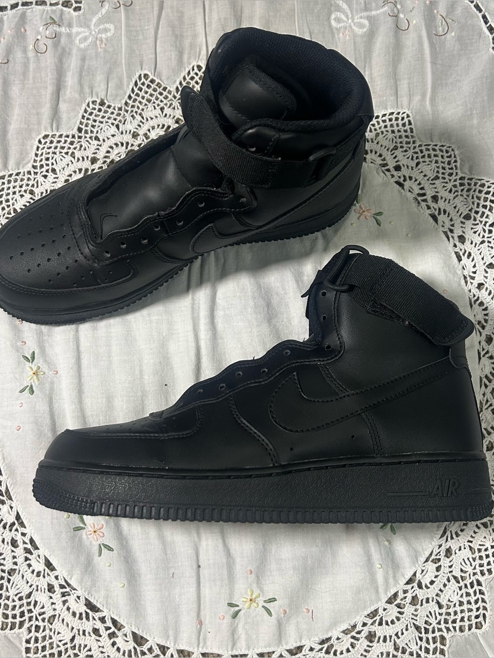 Nike Air Force 1 Black High Top